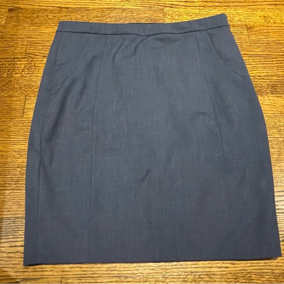 RW&Co medium blue business skirt - size 2 - Picture 2 of 7